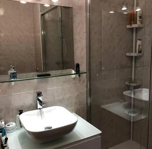 Quiet And Cozy 1br Close To And Services Apartamento *