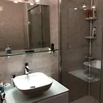 Quiet And Cozy 1br Close To And Services Lejlighed *