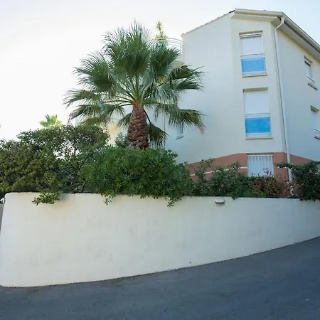 Lejlighed Quiet And Cozy 1br Close To And Services