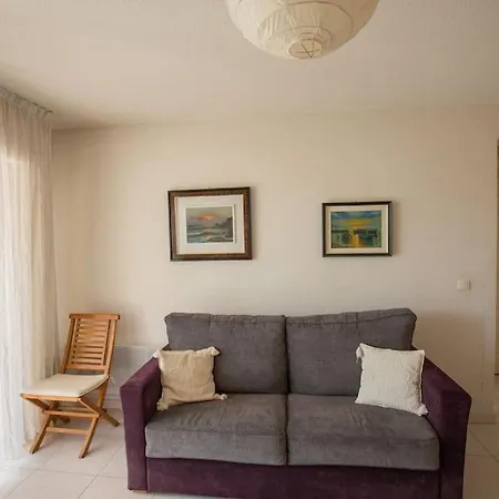 Quiet And Cozy 1br Close To And Services 公寓 Saint-Raphaël