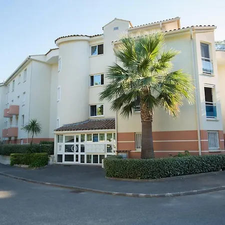 Quiet And Cozy 1br Close To And Services 公寓 *