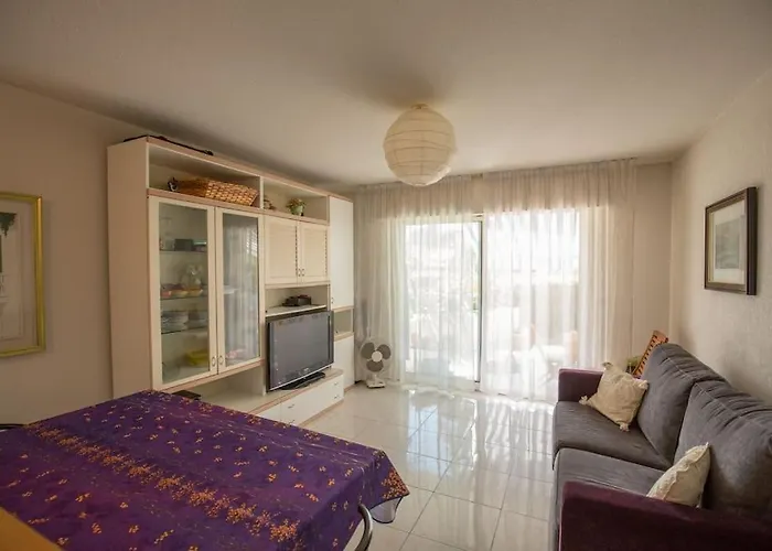 Quiet And Cozy 1br Close To And Services Saint-Raphaël