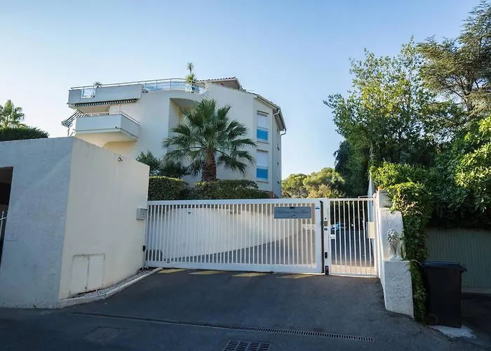 Quiet And Cozy 1br Close To And Services *